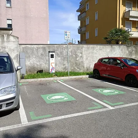 アパート Karina House - コモ