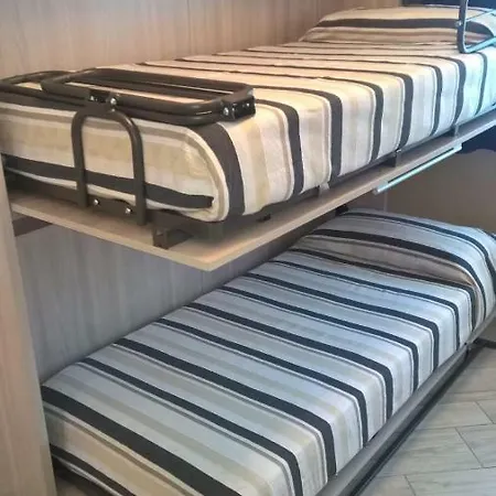 Karina House - קומו