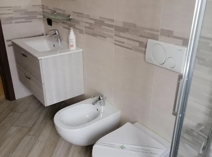 Karina House - * كومو