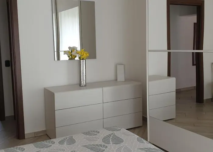 Karina House - شقة كومو