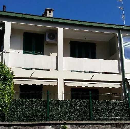 公寓 Karina House - *